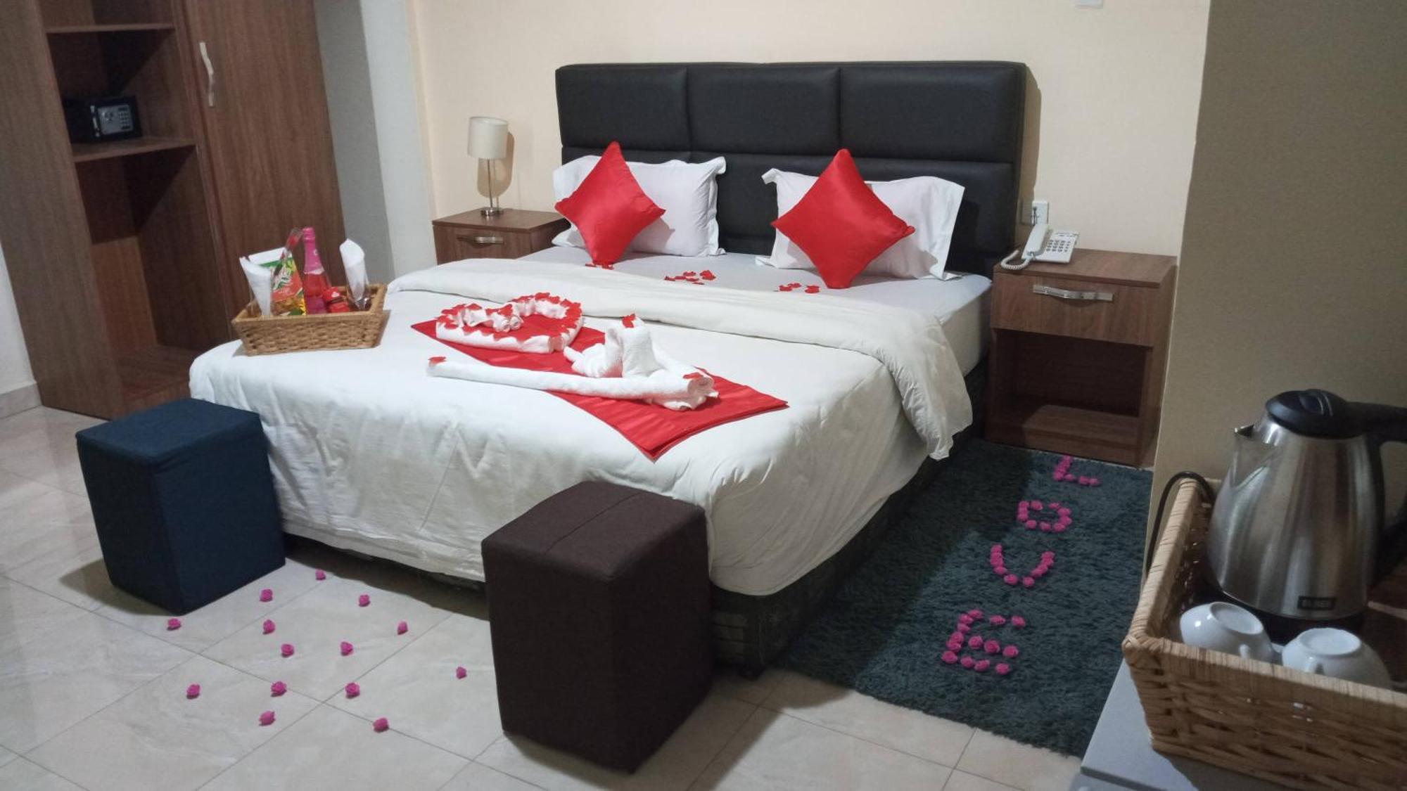 Rhogem Hotel Sekondi-Takoradi Ngoại thất bức ảnh
