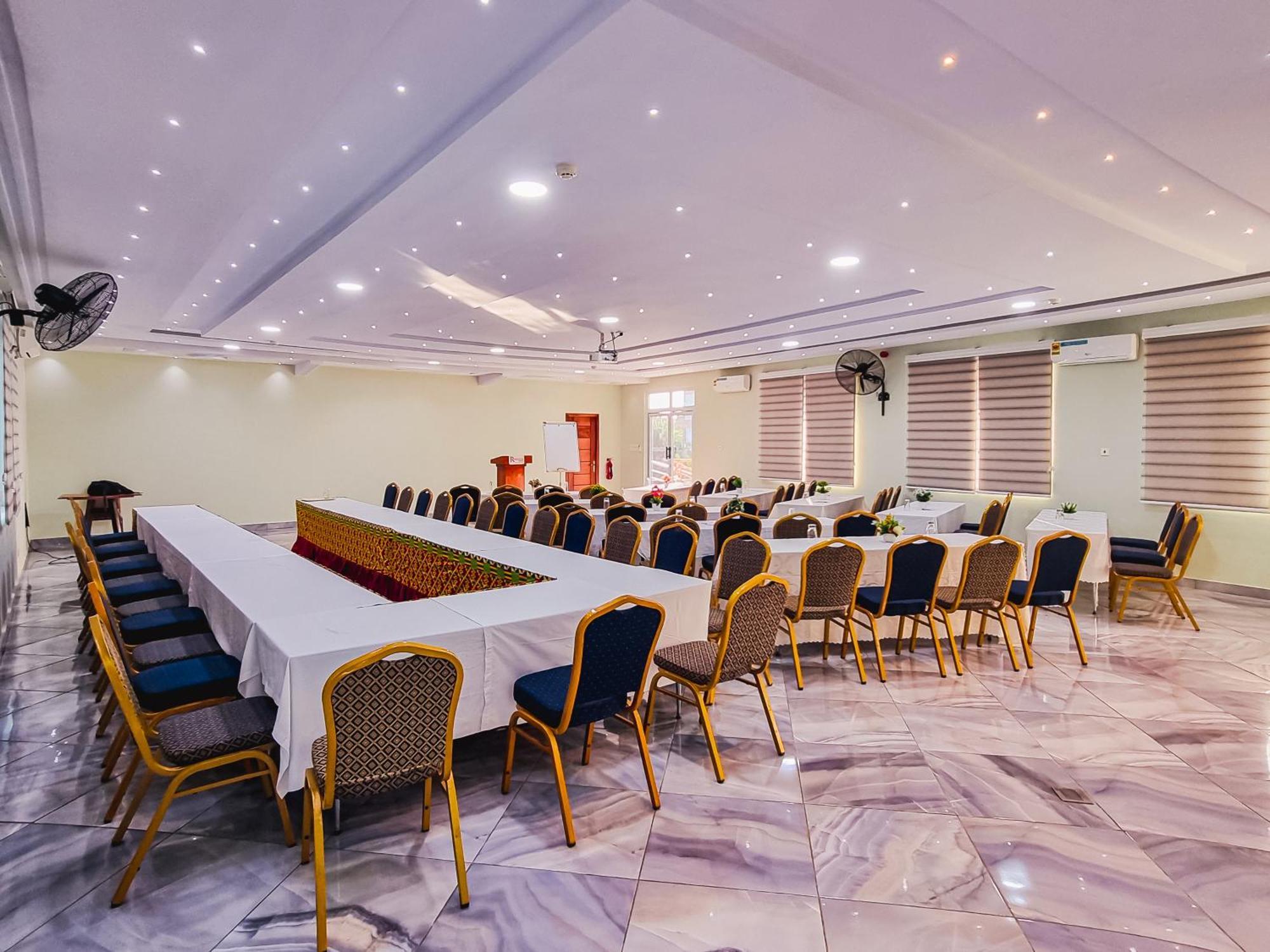 Rhogem Hotel Sekondi-Takoradi Ngoại thất bức ảnh