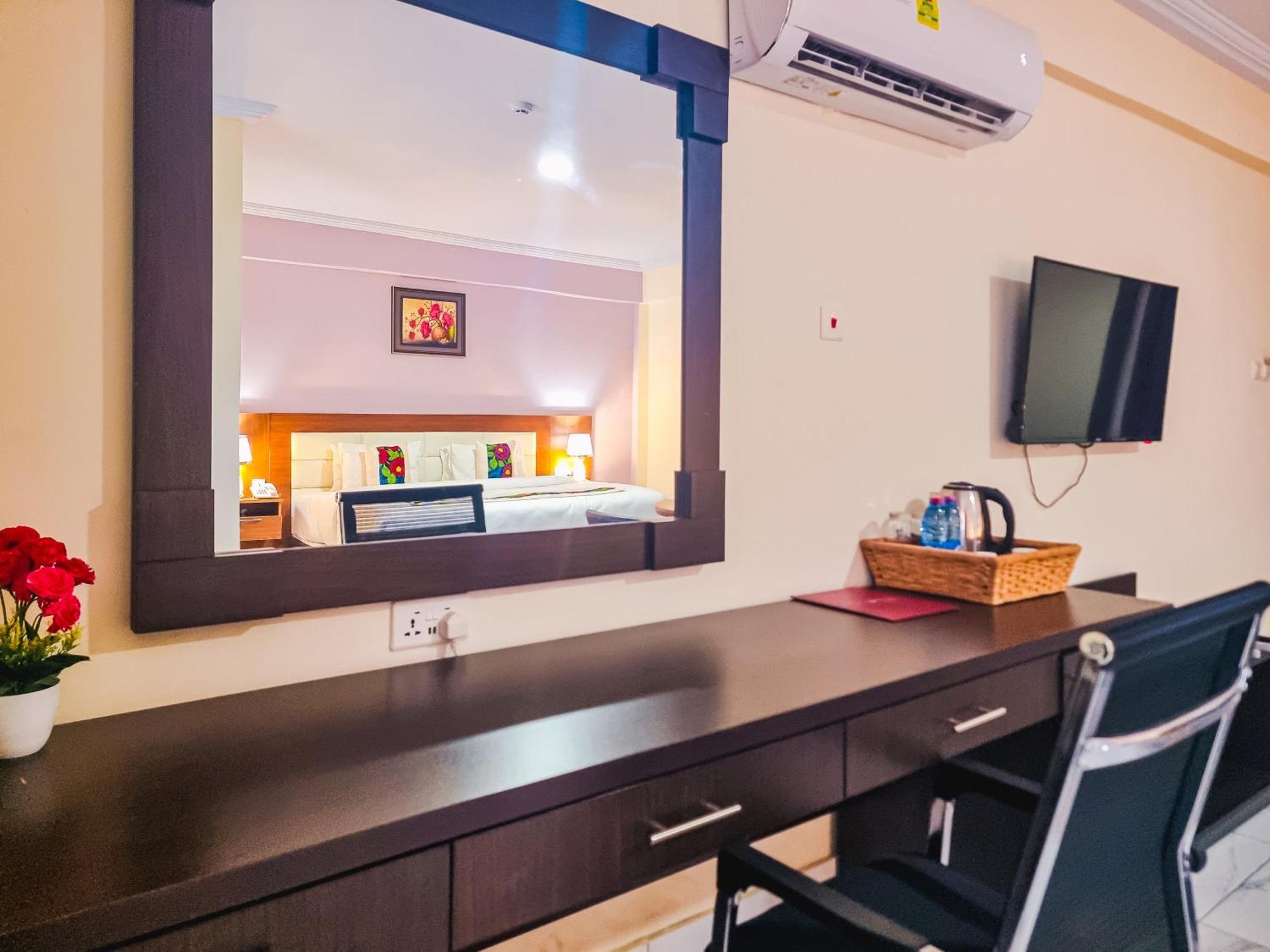 Rhogem Hotel Sekondi-Takoradi Ngoại thất bức ảnh